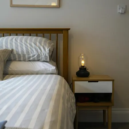 Apartment Off Street Parking - Cosy 1 Bedroom Flat, Clifton Bristol