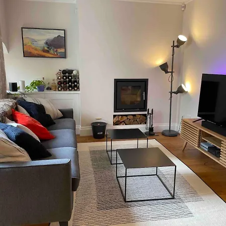 Off Street Parking - Cosy 1 Bedroom Flat, Clifton * Бристоль